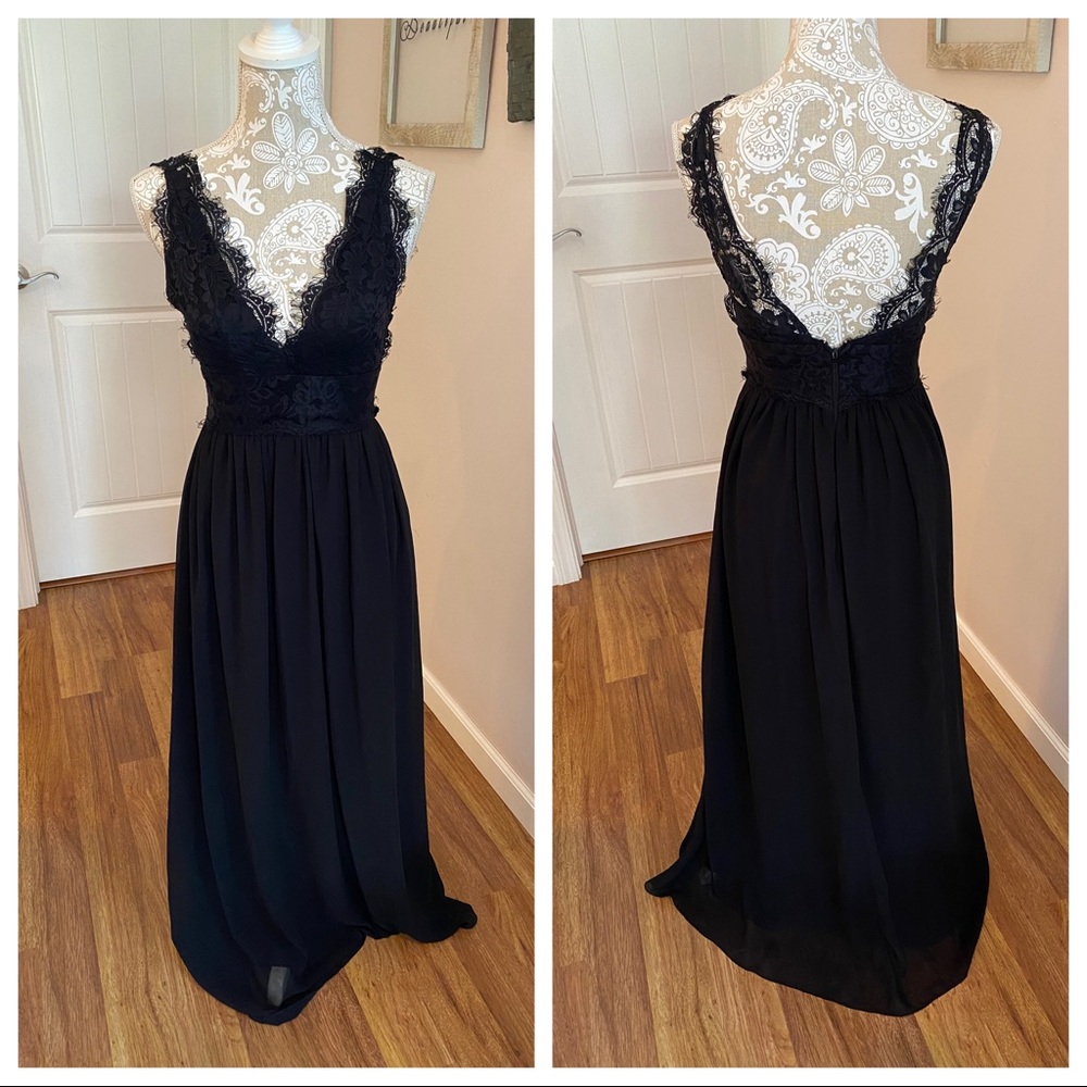 Windsor size 4 black lace formal gown